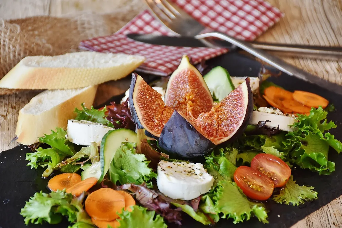salad, figs, cheese, goat cheese, appetizer, starter, food, delicious, fresh, eat, lunch, dinner, healthy, food photography, salad, salad, salad, food, food, fo