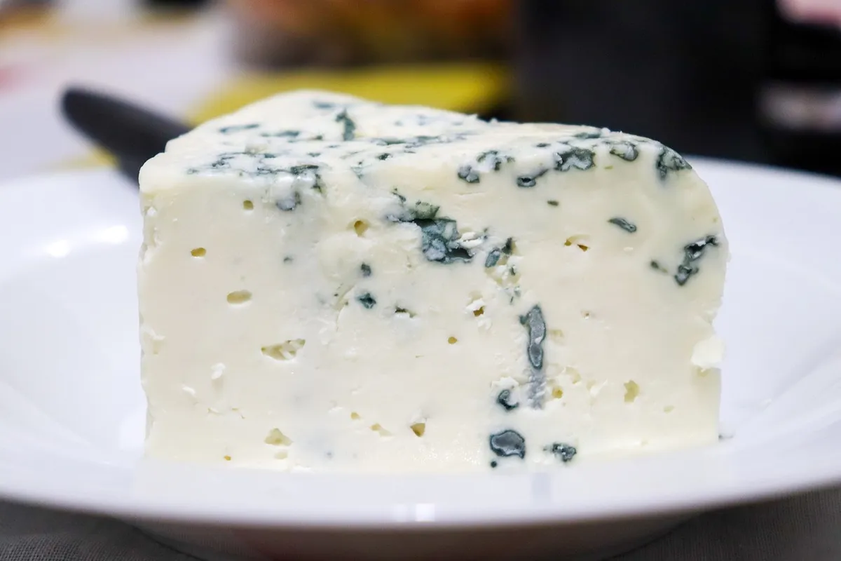 cheese, blue cheese, dairy, food, piece, slice, flavor, blue cheese, blue cheese, blue cheese, blue cheese, blue cheese